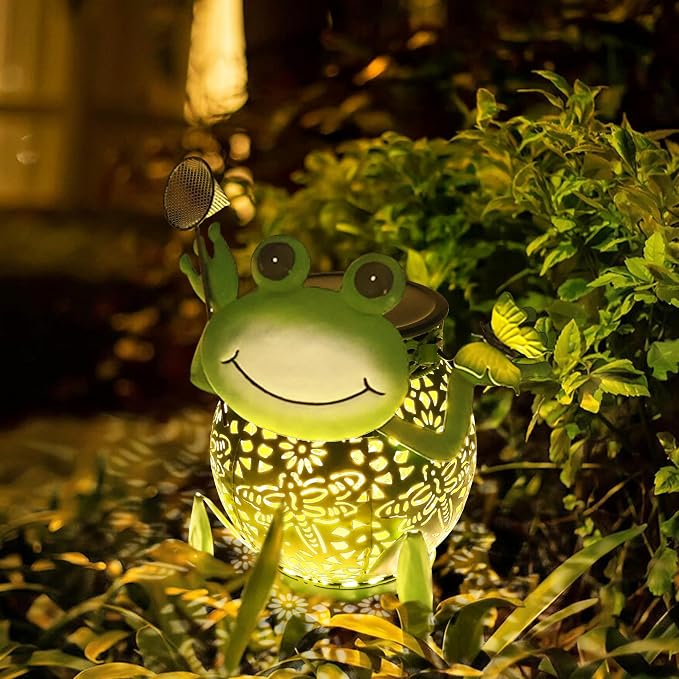 Solar Lantern Outdoor Lights, Cute Metal Solar Frog Lamp with Sound, Waterproof 2 Mode Hanging Solar Frog Lights for Yard Garden Patio Tree Pathway Lawn Outdoor Decorations