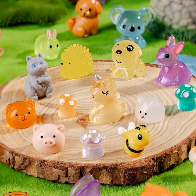 150 Pcs Mini Resin Animals Variety Pack,Assorted Tiny Figurines for Dollhouse Miniature Landscapes and Garden Decor