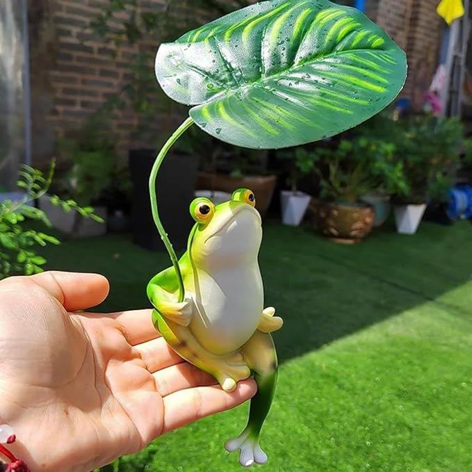OwMell Umbrella Frog Statue for Garden, Green Frog Figurine, Outdoor Decor | This creative frog ornament brings a lot of vigour to your yard or garden. Garden Decoration Resin Sculpture 6 Inches Gift