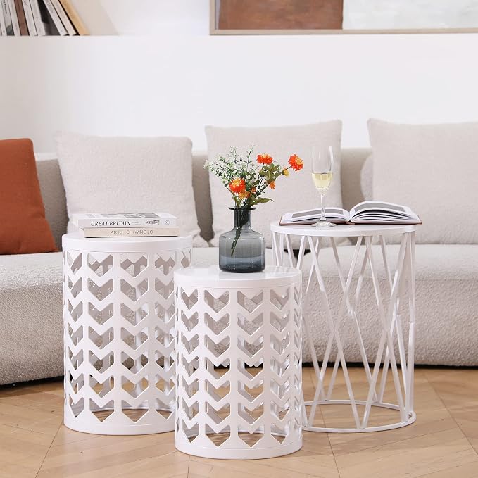 Y&M Outdoor Side Tables Set of 3, Nesting Patio Side End Tables for Outside, Round Heavy Duty Metal Stacking Accent Tables for Patio Balcony Garden Indoor, White