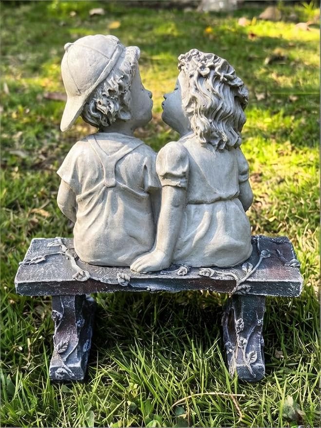 First Kiss Garden Outdoor Statue Decorative, Flower Bed Decor Puppy Love Kissing Couple, Boy and Girl Kissing Garden Figurine for Yard Patio Art