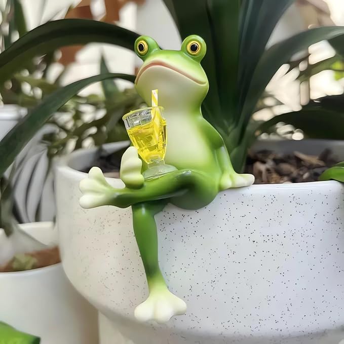 Miniature Frog Figurines Plant Decorations for Pots, Funny Outdoor Garden Decor Women Gifts Frog Statue Planter Hugger for Flower,Lawn,Yard Ornament,2.92"x1.12"x4.94