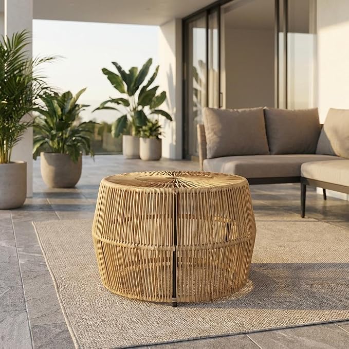 Brown Wicker Round Outdoor Coffee Table, Stylish Weather-Resistant Design, Durable Construction for Patio, Garden, Outdoor Lounge