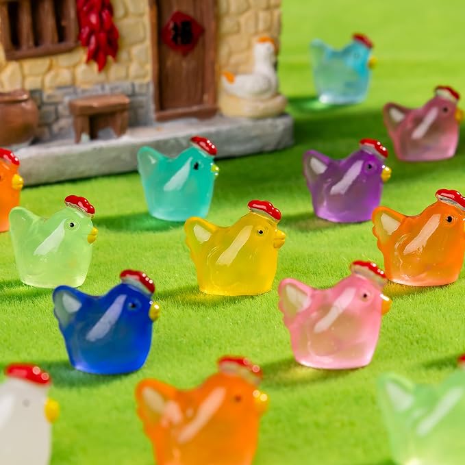 90 Pcs Mini Resin Hen Figurine Bulk Mini Hen Figurine Cake Decorations Cute Miniature Resin Sculpture Ornament Micro Landscape Office Garden Desk Party Tabletop Decor