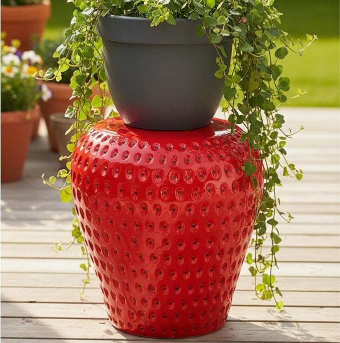 Realistic Fruit Stool, Small Resin Footrest Side Table, Indoor/Outdoor Decorative Plant Seat for Garden, Patio, Playroom, Kids' Room, Weather-Resistant (Strawberry)
