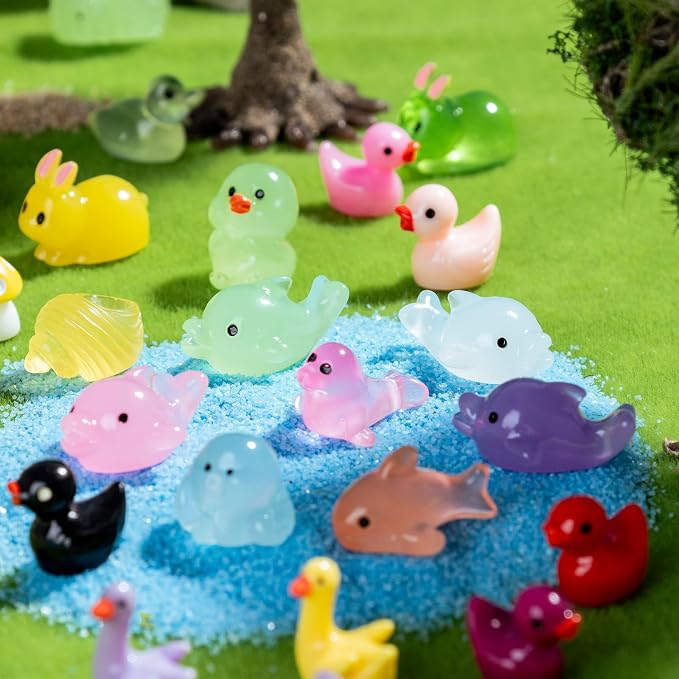 150 pcs Mini Resin Animals Many Styles Variety Tiny Animals Figures Miniature Little Small Animal Figurines Bulk for Micro Fairy Garden Landscape Accessories Hide Crafts Decor Aquarium