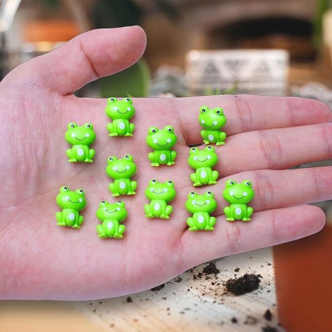 200 Pack Mini Green Plastic Frogs, Small Frog Figurine Tiny Frogs to Hide Fairy Garden Miniature Dollhouse Home Decor Frog Decorations