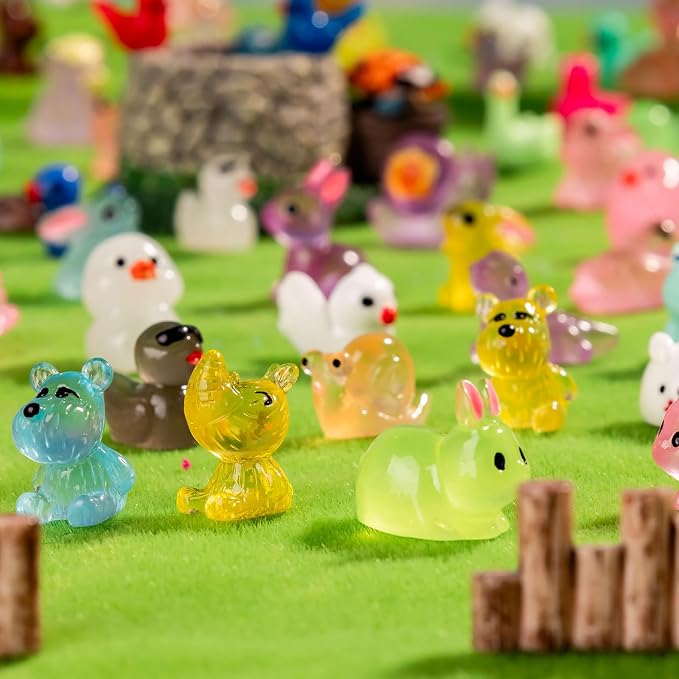300pcs Mini Resin Animals Many Styles Variety Tiny Animals Figures Miniature Little Small Animal Figurines Bulk for Micro Fairy Garden Landscape Accessories Hide Crafts Decor Aquarium