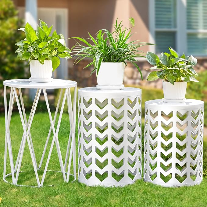 Y&M Outdoor Side Tables Set of 3, Nesting Patio Side End Tables for Outside, Round Heavy Duty Metal Stacking Accent Tables for Patio Balcony Garden Indoor, White