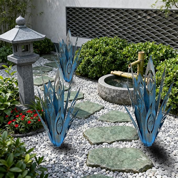 Jesokiibo 2PCS Metal Agave Plant Outdoor Decor,Large Tequila Rustic Sculpture Garden Art Yard Statue - Outdoor Decoration Courtyard Garden Lawn Ornament Stakes Gift