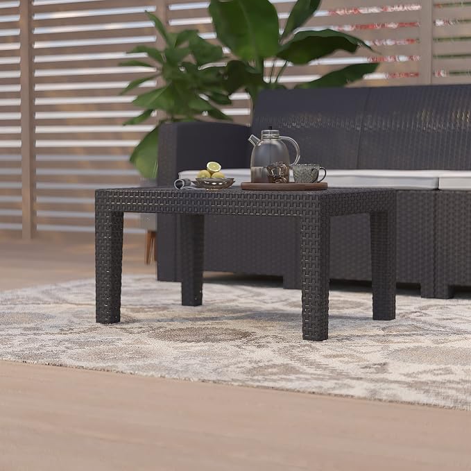 Merrick Lane Malmok Outdoor Furniture Patio Table - Dark Gray Faux Rattan Wicker Pattern Coffee Table - All-Weather Use - Wood Plank Top Design