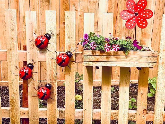 Metal Ladybugs Garden Wall Art Decor Cute Ladybugs Wall Sculptures & Statues Outdoor Decoration Yard Lawn Porch Fence Ornaments, Set of 4