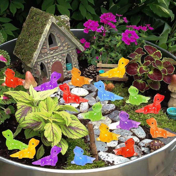 600PCS Luminous Mini Resin Lizards Tiny Glow Lizard Figurines Bulk | Miniature Lizard Animal Figurines Glow in The Dark, Micro Moss Garden Landscape, Dollhouse DIY, Birthday Party Home Decor