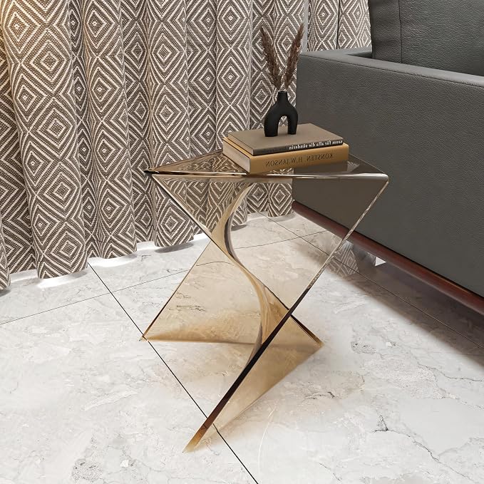 LeisureMod 15.75" Triangular Side Table, Stackable Plastic Accent End Table for Indoor & Outdoor Use, Weather-Resistant Modern Patio & Living Room Table, Set of 4, Amber (Transparent)