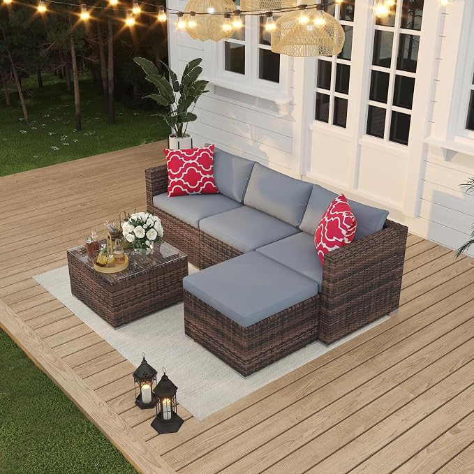 5-Piece Patio Sofa Set with Light Gray Cushions – Modular Brown PE Rattan All-Weather Wicker Outdoor Furniture Featuring Glass Coffee Table & Anti-Slip Design, Ideal for Garden, Porch or Balcony