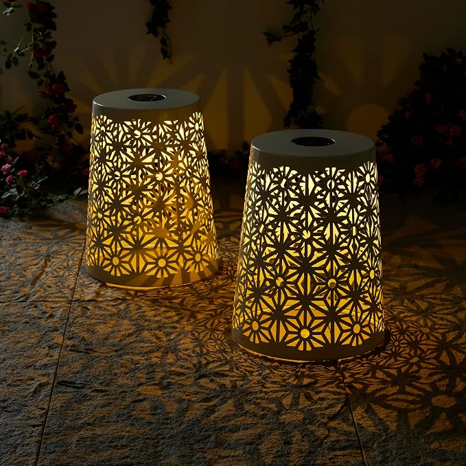 Glitzhome Set of 2 Outdoor Side Table, Iron Cutout Geometric Pattern Solar Powdered Garden Stool, Planter Stand and Solar Lantern for Garden Patio Party Yard Outdoor Indoor Decoration, White