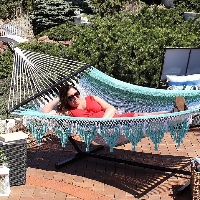 Sunnydaze Woven Double Hammock for Outside with Crocheted Edges and Spreader Bars - 600-Pound Weight Capacity Outdoor Hammock for Trees - Lagoon Stripes