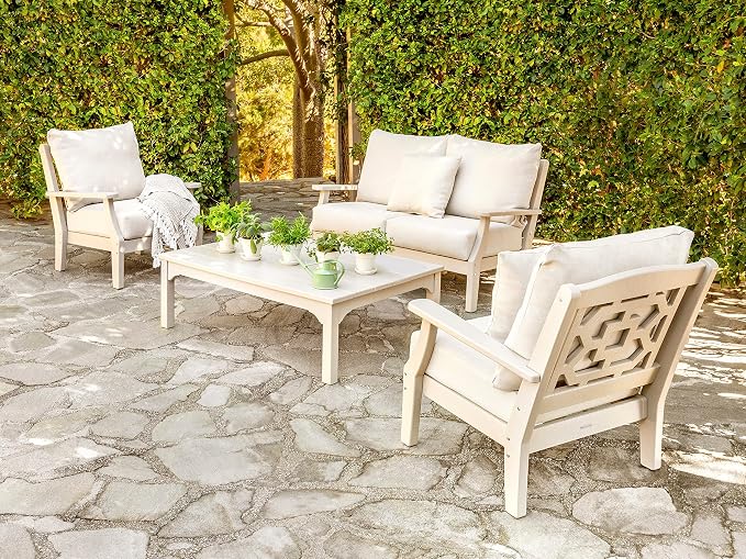 Martha Stewart by POLYWOOD® Chinoiserie Coffee Table in Green